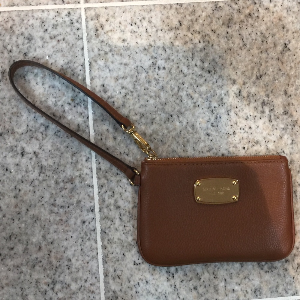 Michael Kors wallet\wristlet